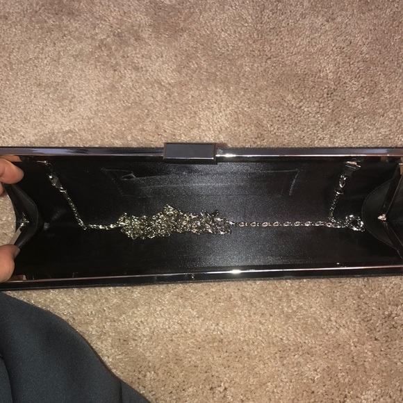 Purse - Picture 4 of 5